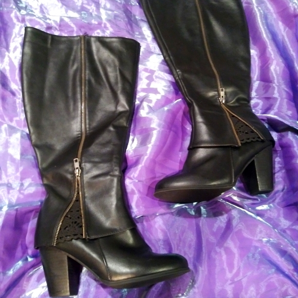 wide width heel boots